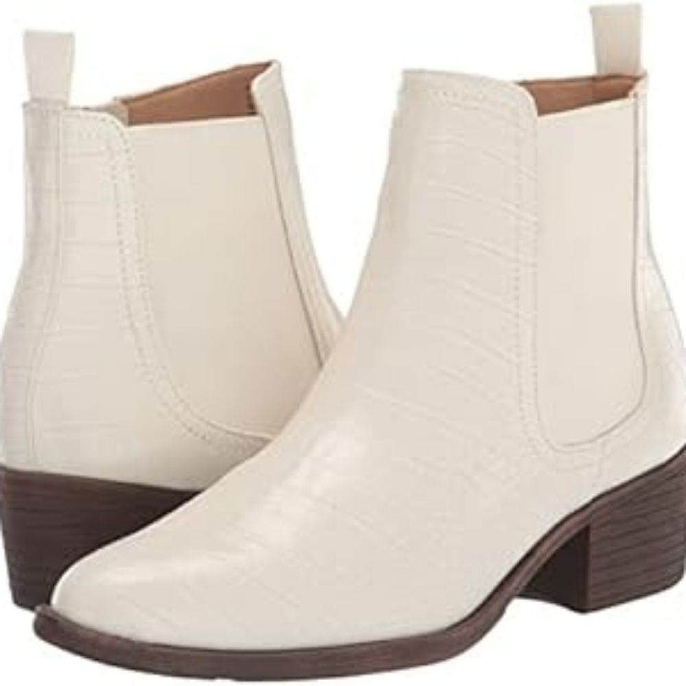 (52-4403) VOLATILE Women's Bootie Fashion Boot Sz 10